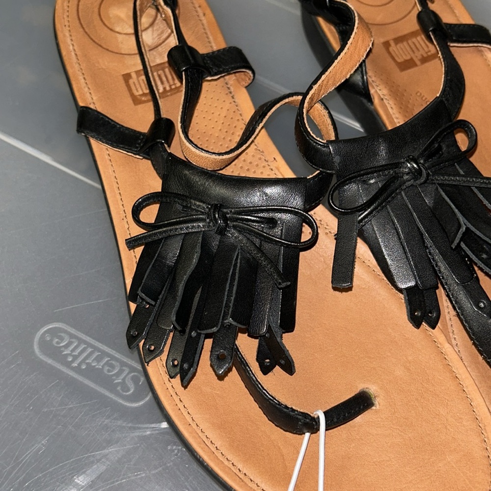 NWT FitFlop Tia Fringe Toe Thong Sandals - Leather - Black - 11 - Picture 4 of 7